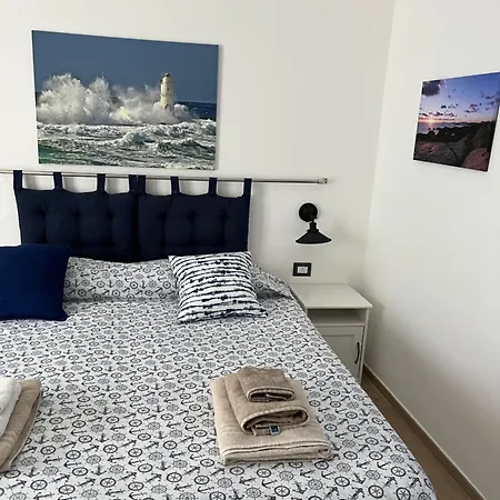 Ittiturismo Santa Croce 2 게스트하우스 툴라다