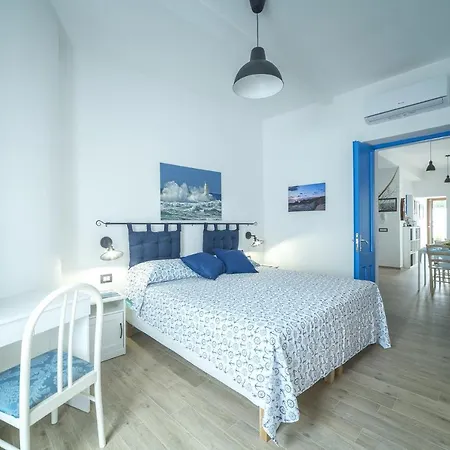 Ittiturismo S.croce Guest house Teulada