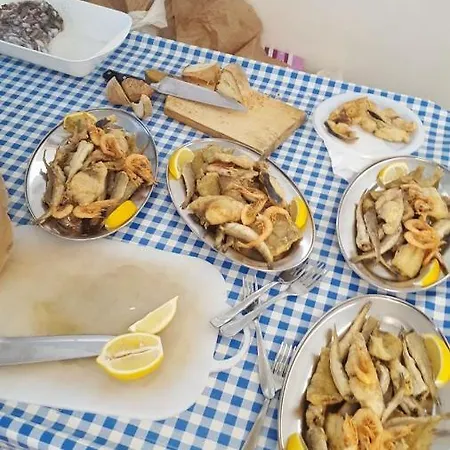 Πανσιόν Ittiturismo S.croce 3*